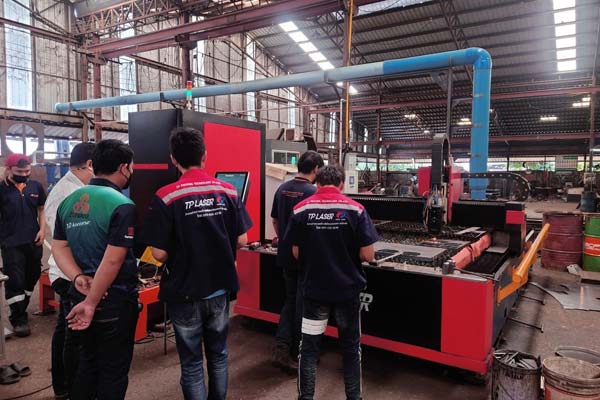 Cortadora láser grande