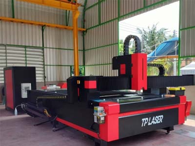 El gran rendimiento de la máquina de corte láser Remcor con accesorio de tubería