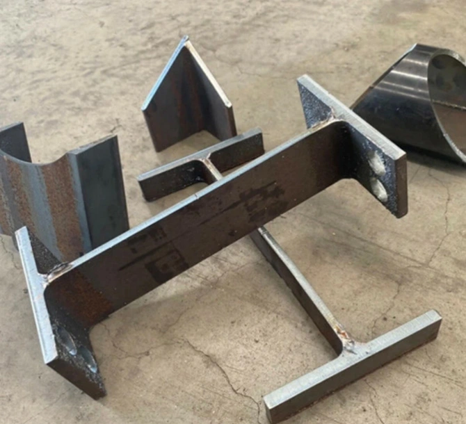 La máquina de corte de tubos láser en tubos redondos o cuadrados para camas o bancos médicos