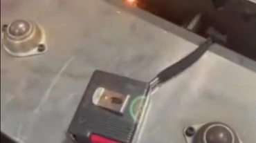 Máquina de corte láser de alta potencia de acero al carbono de 12mm por 12000W con buen borde por corte al aire