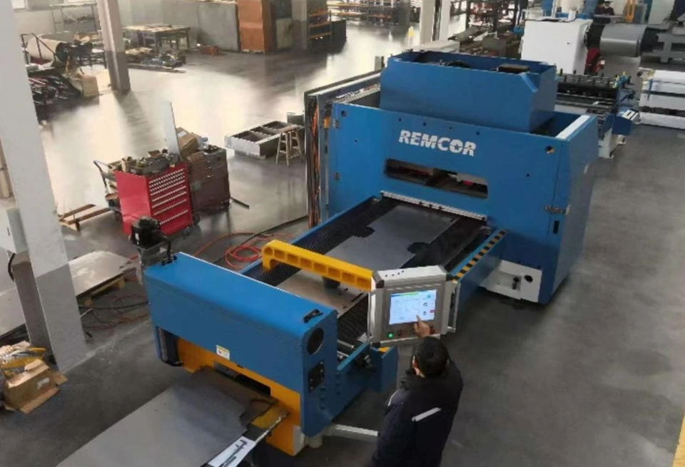 El futuro de la fabricación: las máquinas perforadoras de bobina de Remcor