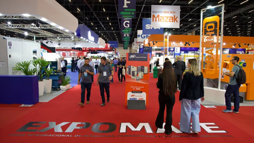 Equipo de Remcor en exhibición de Expomafe en Brasil