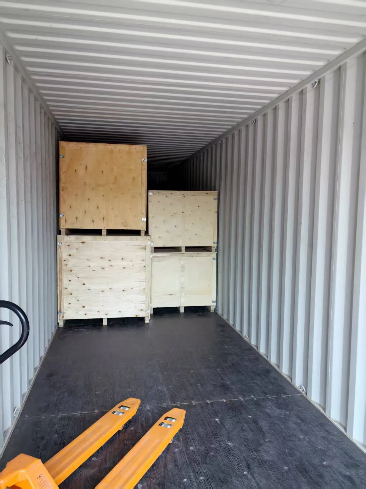 80 juegos de la máquina de soldadura láser enviados a distribuidores de Brasil